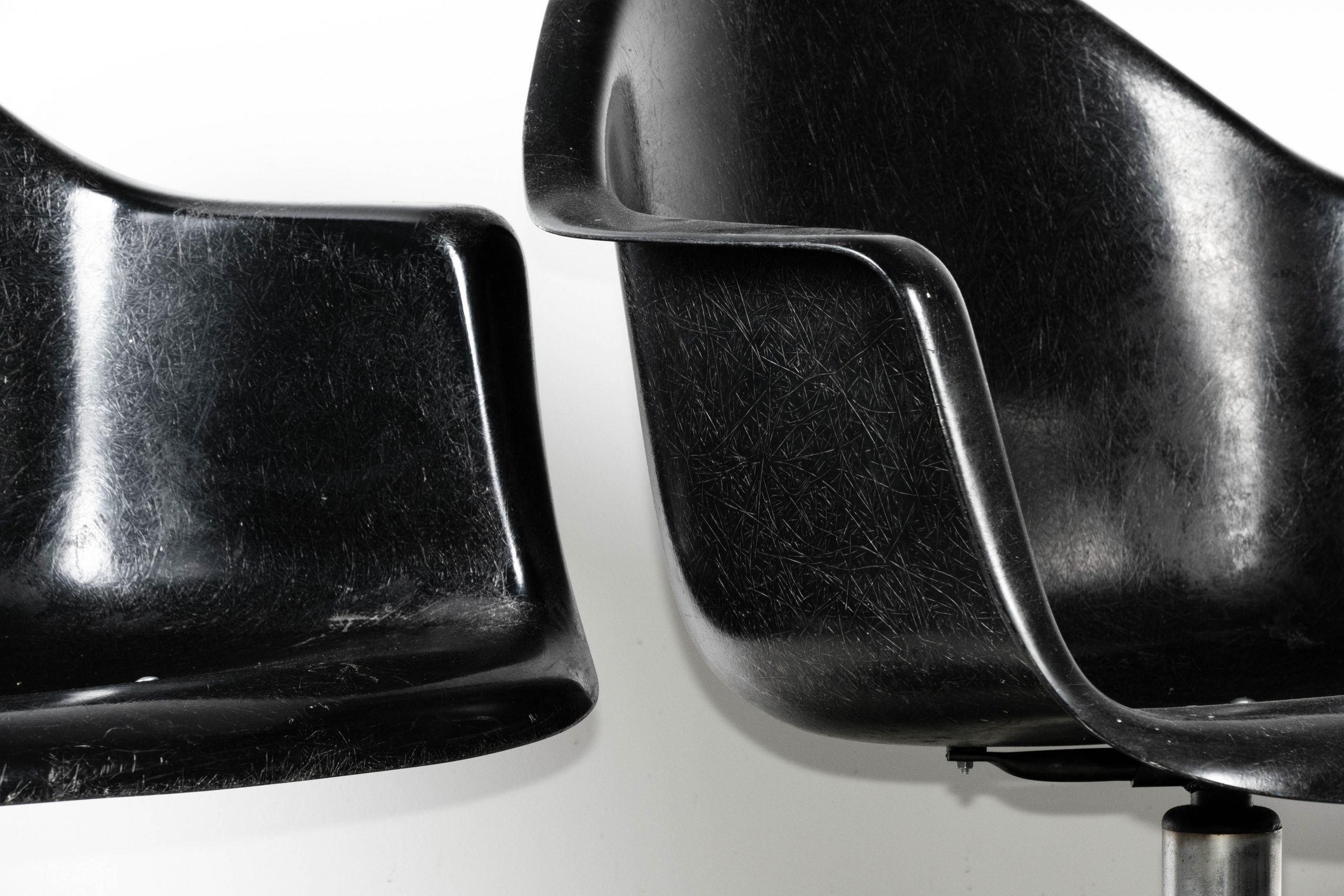 silla de diseño silla de metal eames diseño acero hierrro curvas