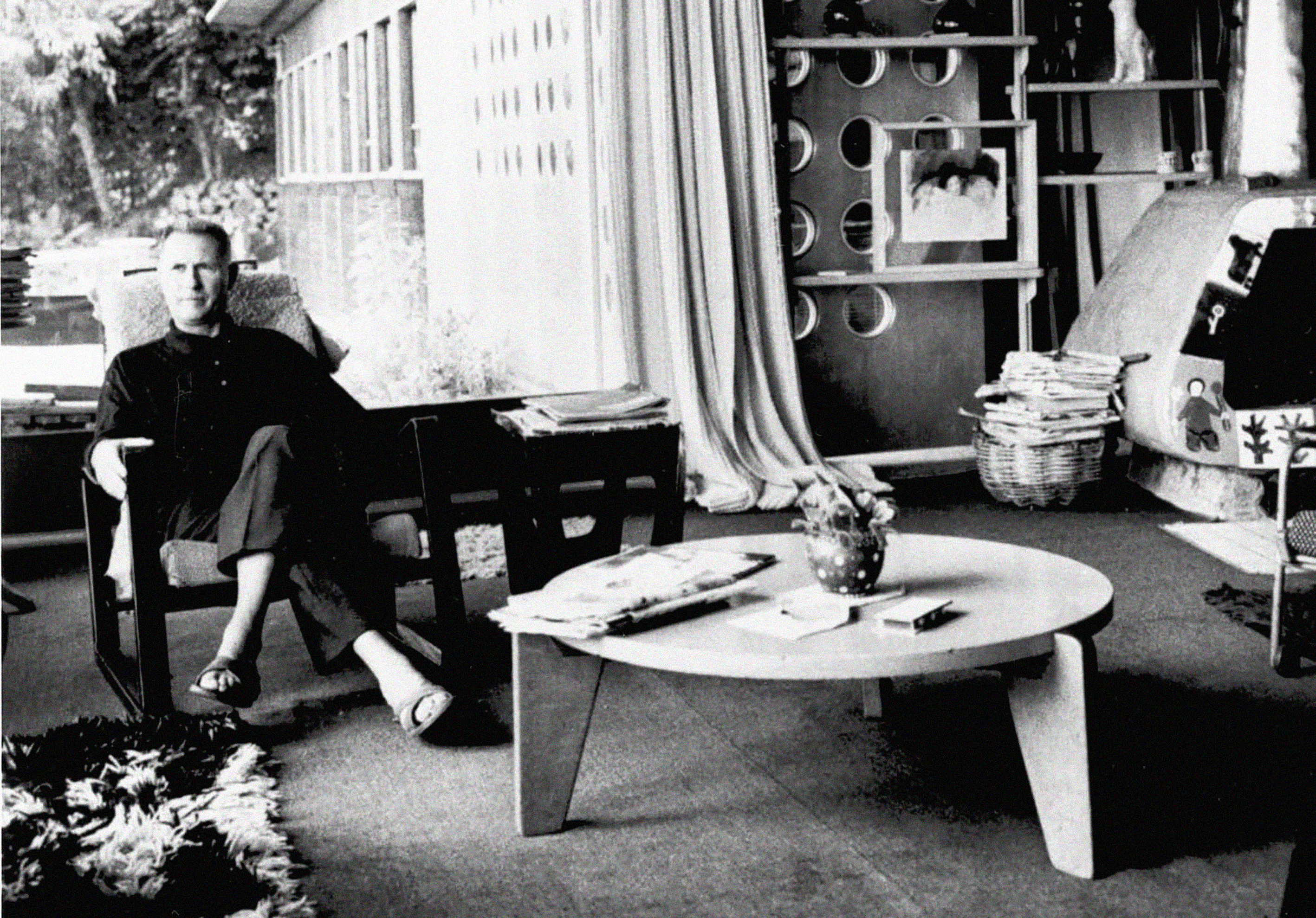 diseñadores muebles mid century bauhaus blanco y negro mcm